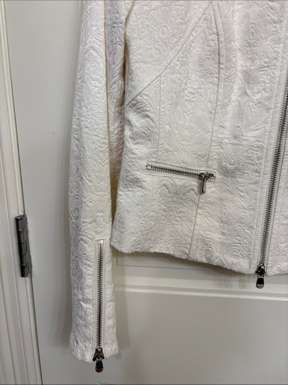 Cache White Embossed Zip-Front Blazer - Picture 5 of 11